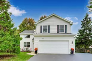 470 Country Pl, Lindenhurst, IL 60046 - Photo 1