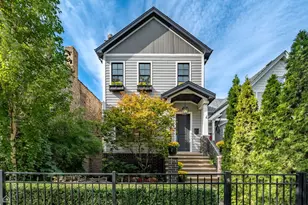 3342 N Ravenswood Ave, Chicago, IL 60657 - Photo 1