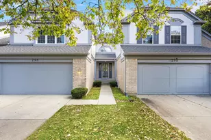 296 Lorraine Cir, Bloomingdale, IL 60108 - Photo 1