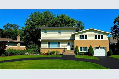 517 Appletree Lane, Deerfield, IL 60015 - Photo 1