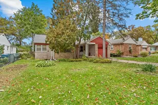 263 Barberry Rd, Highland Park, IL 60035 - Photo 1