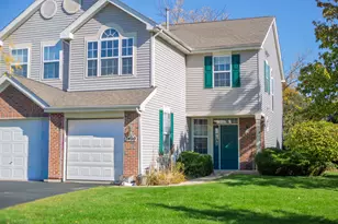 7400 Grandview Ct, Carpentersville, IL 60110 - Photo 1