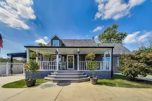 10440 S 75th Ct, Palos Hills, IL 60465 - Photo 1