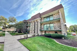 9134 S Pulaski Rd, Oak Lawn, IL 60453 - Photo 1