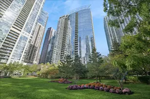 201 N Westshore Dr, Chicago, IL 60601 - Photo 1