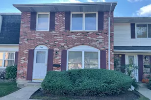 944 Miller Ave, Streamwood, IL 60107 - Photo 1