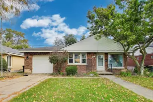 507 N Hamlin Ave, Park Ridge, IL 60068 - Photo 1