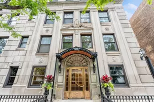 3534 N Lake Shore Dr, Chicago, IL 60657 - Photo 1