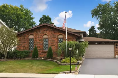 727 W Sable Drive, Addison, IL 60101 - Photo 1