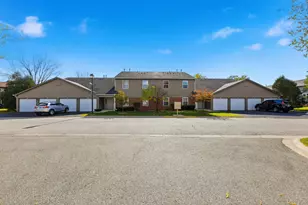 767 E Whispering Oaks Dr, Palatine, IL 60074 - Photo 1