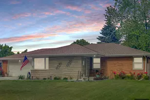 620 Tana Ln, Joliet, IL 60435 - Photo 1