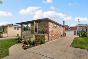 4613 Madison Ave, Brookfield, IL 60513 - Photo 1