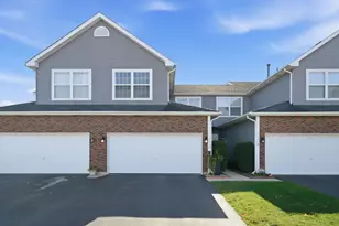 1512 Stoneridge Cir, Yorkville, IL 60560 - Photo 1