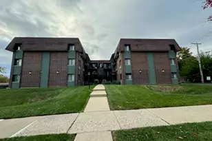 [Address not provided], Downers Grove, IL 60515 - Photo 1