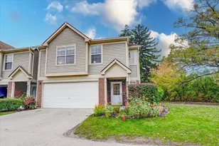 650 E Whispering Oaks Ct, Palatine, IL 60074 - Photo 1