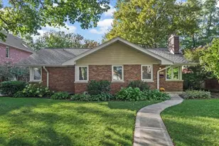 736 N Oak St, Hinsdale, IL 60521 - Photo 1