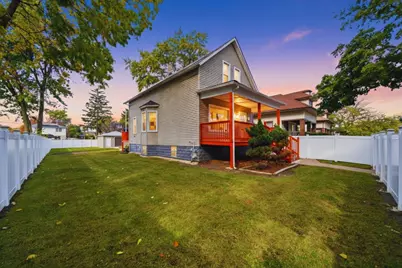 11224 S Hermosa Avenue, Chicago, IL 60643 - Photo 1