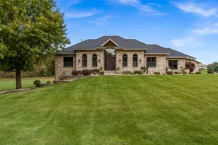 7146 Barngate Dr, South Beloit, IL 61080 - Photo 1