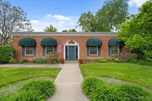 422 E State St, Geneva, IL 60134 - Photo 1