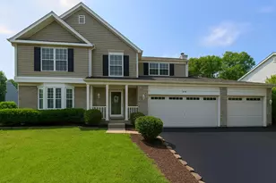 754 Huntington Dr, Carol Stream, IL 60188 - Photo 1