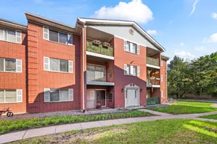 491 Leslie Ct, Des Plaines, IL 60016 - Photo 1