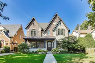 912 Peale Ave, Park Ridge, IL 60068 - Photo 1