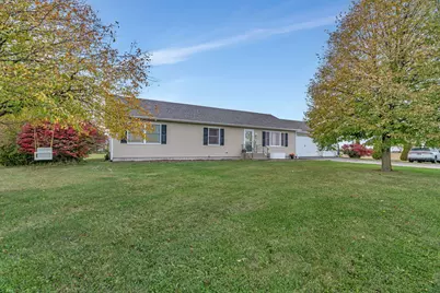 3945 S Broadway Road, Braceville, IL 60407 - Photo 1