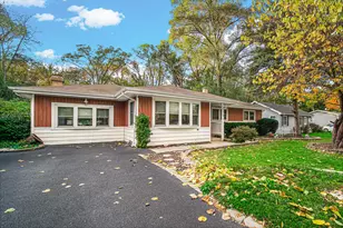 5713 Meadow Hill Ln, McHenry, IL 60051 - Photo 1