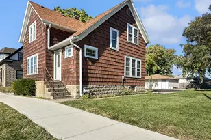 60 E 162nd St, South Holland, IL 60473 - Photo 1