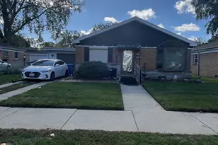 1429 Kasten Dr, Dolton, IL 60419 - Photo 1