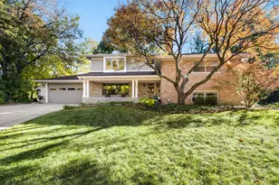 325 Pine Ct, Naperville, IL 60540 - Photo 1