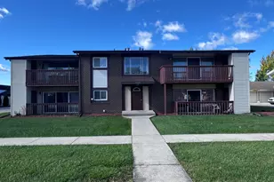 19408 Lake Shore Dr, Lynwood, IL 60411 - Photo 1