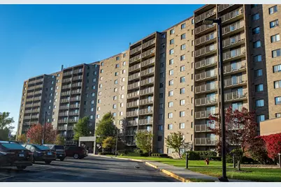 6340 Americana Drive #513, Willowbrook, IL 60527 - Photo 1