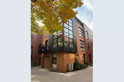 2020 W Willow Street #D, Chicago, IL 60647 - Photo 1
