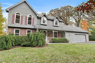 35W788 Burr Oak Ln, Dundee, IL 60118 - Photo 1