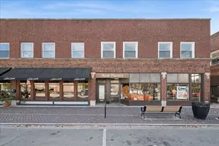 29 E Burlington St, Riverside, IL 60546 - Photo 1