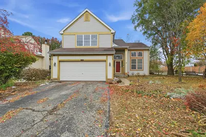 684 N Autumn Circle, Lindenhurst, IL 60046 - Photo 1