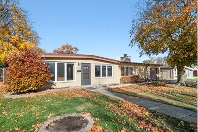 7906 W 98th Street, Hickory Hills, IL 60457 - Photo 1