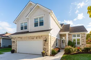 274 Biscayne St, Bloomingdale, IL 60108 - Photo 1