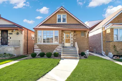 5730 S Tripp Avenue, Chicago, IL 60629 - Photo 1