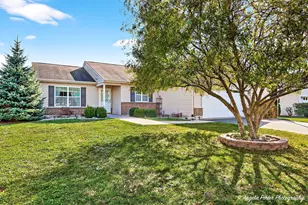 806 Madison Ave, McHenry, IL 60050 - Photo 1