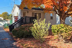5313 Burwood Rd, Oakwood Hills, IL 60013 - Photo 1