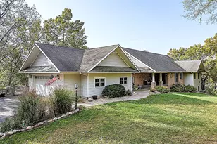 1024 White Pine Dr, Dixon, IL 61021 - Photo 1