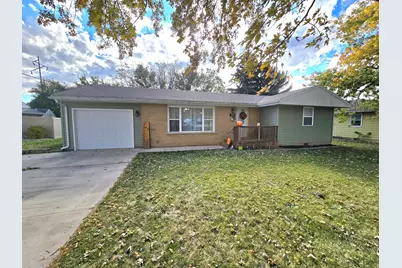 140 W Second Avenue, Clifton, IL 60927 - Photo 1