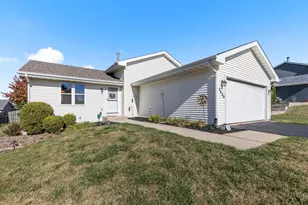 5450 Pocono Dr, Loves Park, IL 61111 - Photo 1