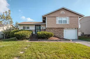 3411 Montmarte Ave, Hazel Crest, IL 60429 - Photo 1