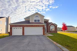 453 Fairway Ct, University Park, IL 60484 - Photo 1
