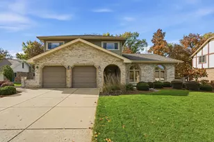 10 Zurich Ct, Crete, IL 60417 - Photo 1