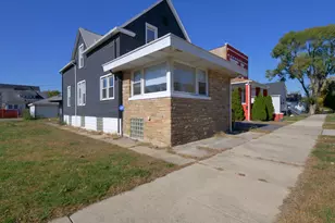 572 Douglas Ave, Calumet City, IL 60409 - Photo 1