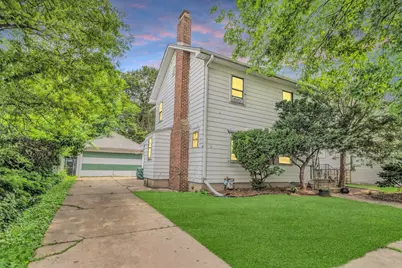 624 Lincoln Avenue, Elgin, IL 60120 - Photo 1